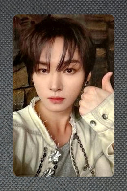 Lee Know 2