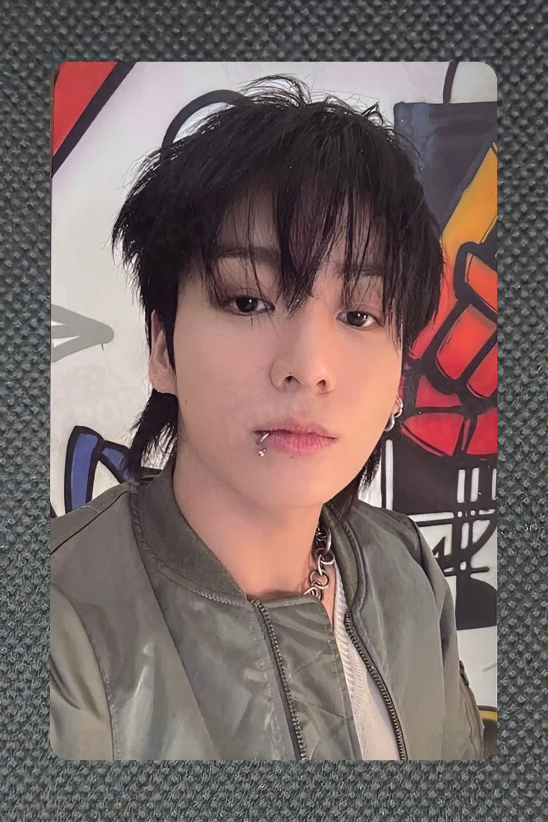 BTS Jungkook Official GOLDEN EU Exclusive Photocard Kpop