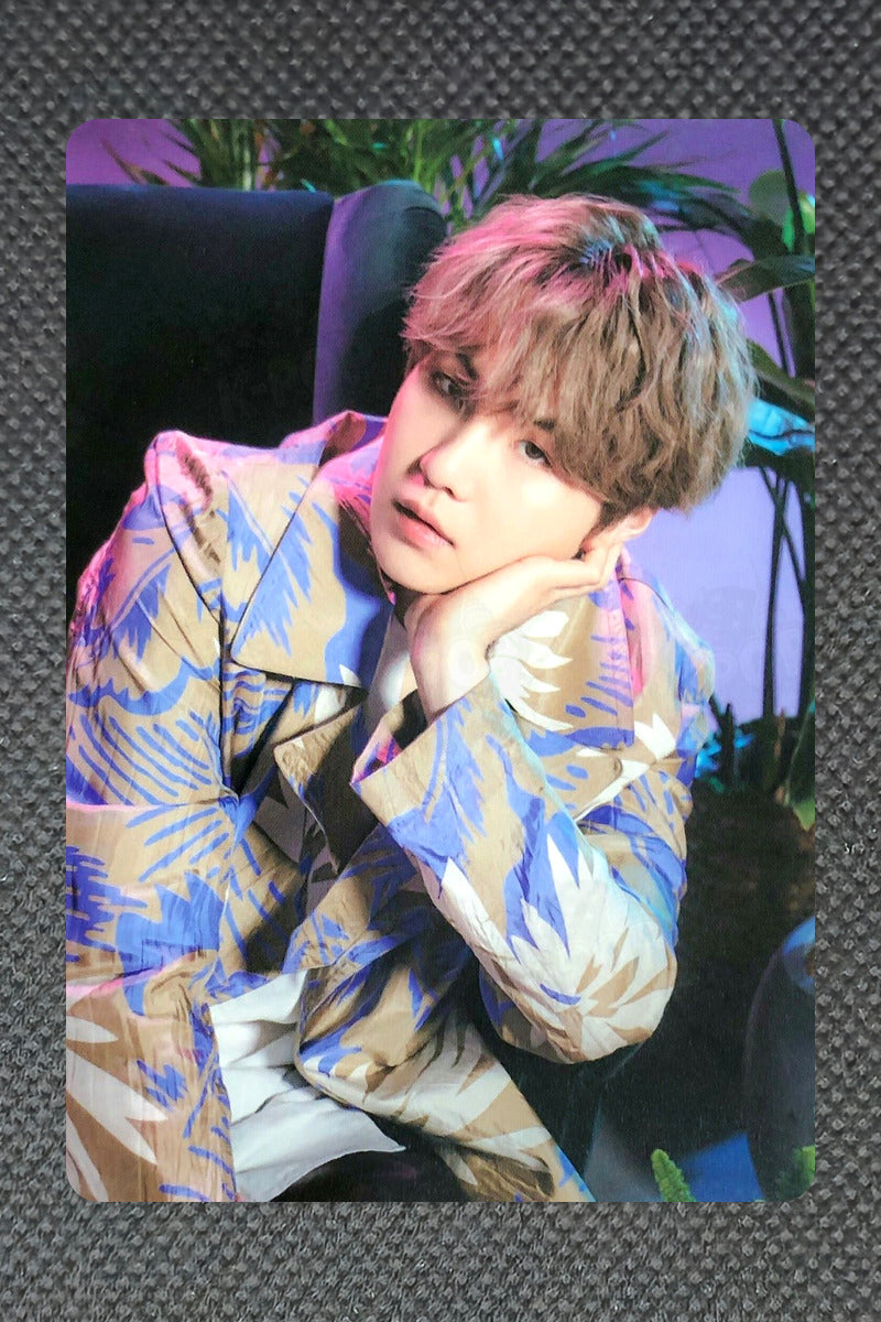 BTS JAPAN OFFICIAL FANMEETING VOL.5 MAGIC SHOP MINI PHOTO CARD SUGA