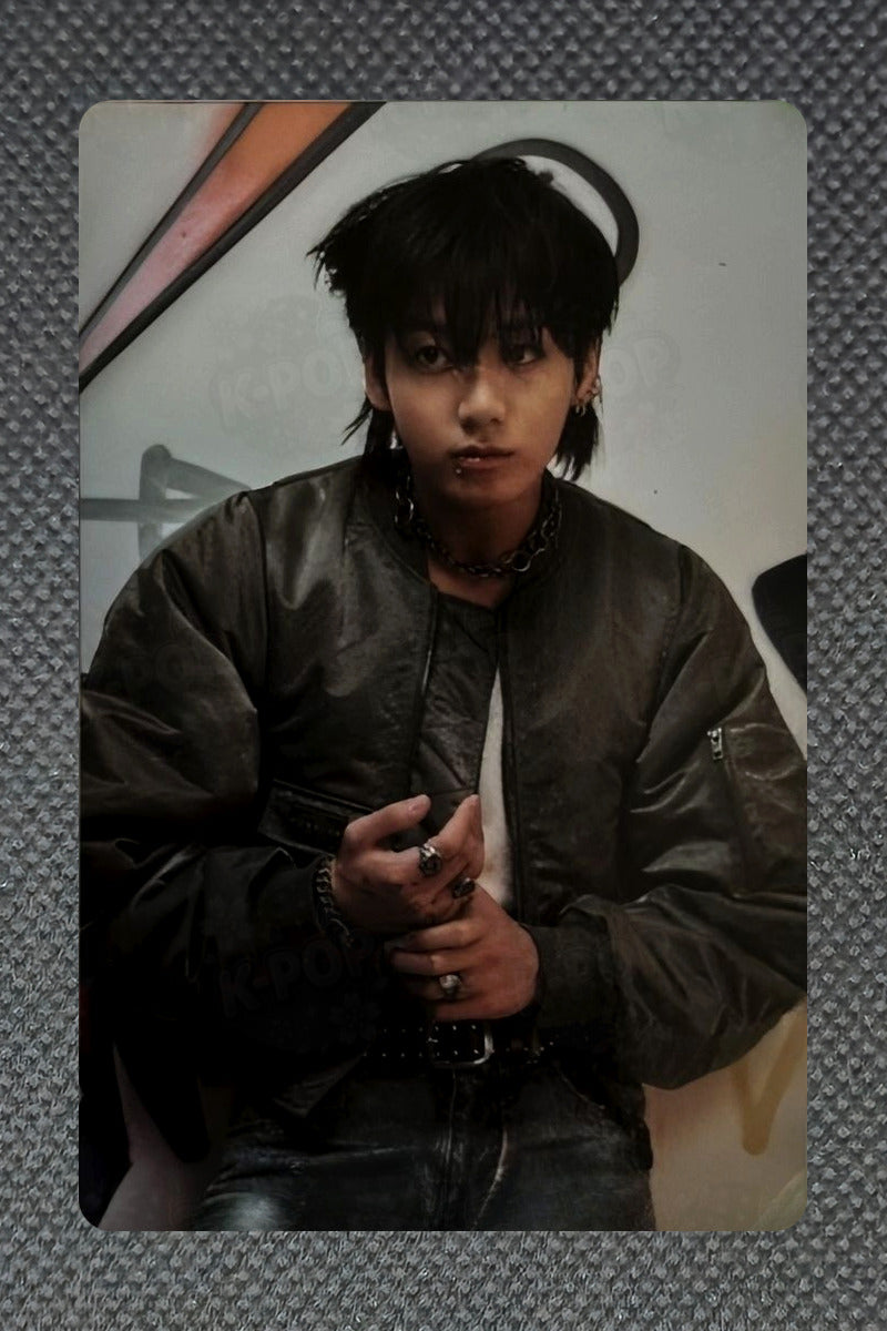BTS Jungkook Official GOLDEN Barnes & Noble Exclusive Photocard Kpop