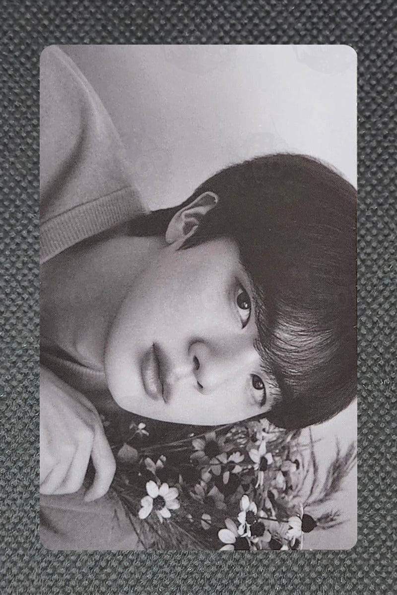 BTS POP-UP : MONOCHROME Mini Photo Card Jin