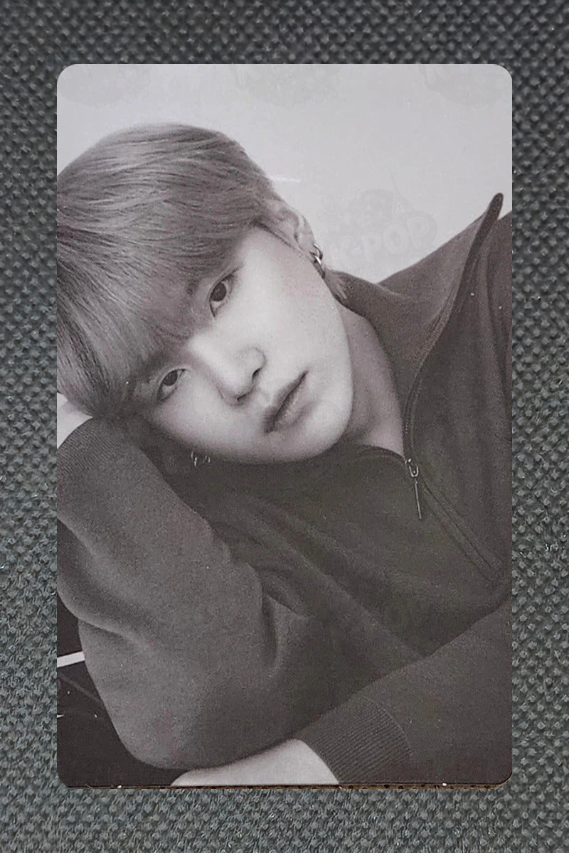 BTS POP-UP : MONOCHROME Mini Photo Card SUGA
