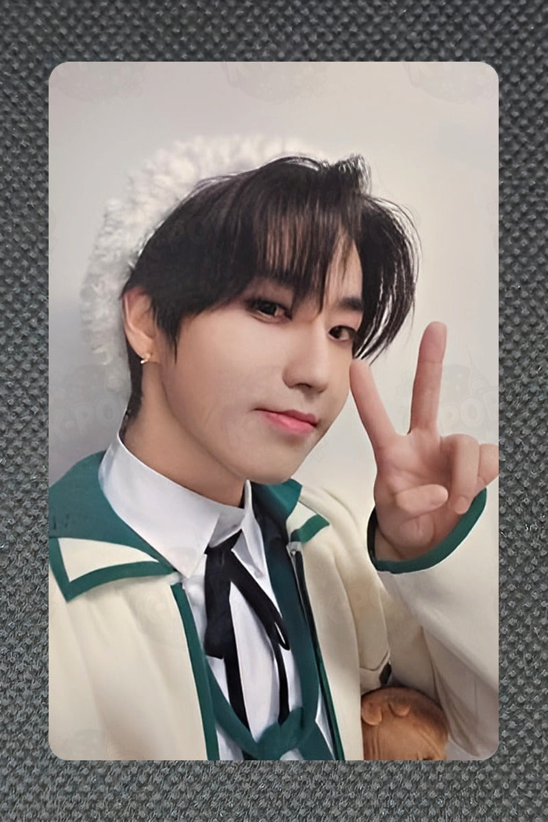 Stray Kids LIVE Blu-ray 5-STAR Dome Tour 2023 Limited Edition LEE KNOW