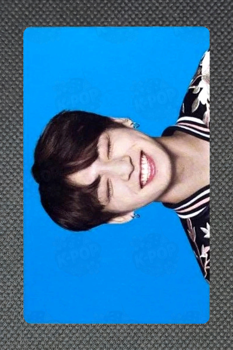 BTS 2017 BTS LIVE TRILOGY EPISODE III THE WINGS TOUR in Japan MINI PHOTO CARD VER.2 JUNGKOOK