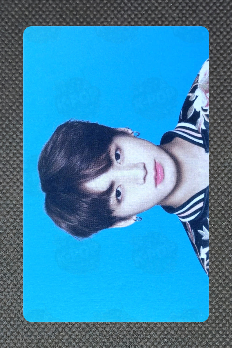 BTS 2017 BTS LIVE TRILOGY EPISODE III THE WINGS TOUR in Japan MINI PHOTO CARD VER.2 JUNGKOOK