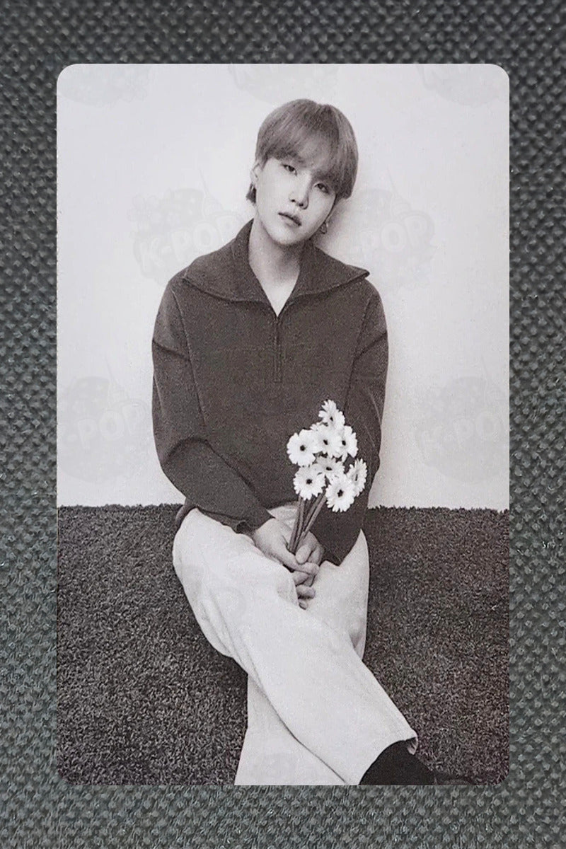 BTS POP-UP : MONOCHROME Mini Photo Card SUGA