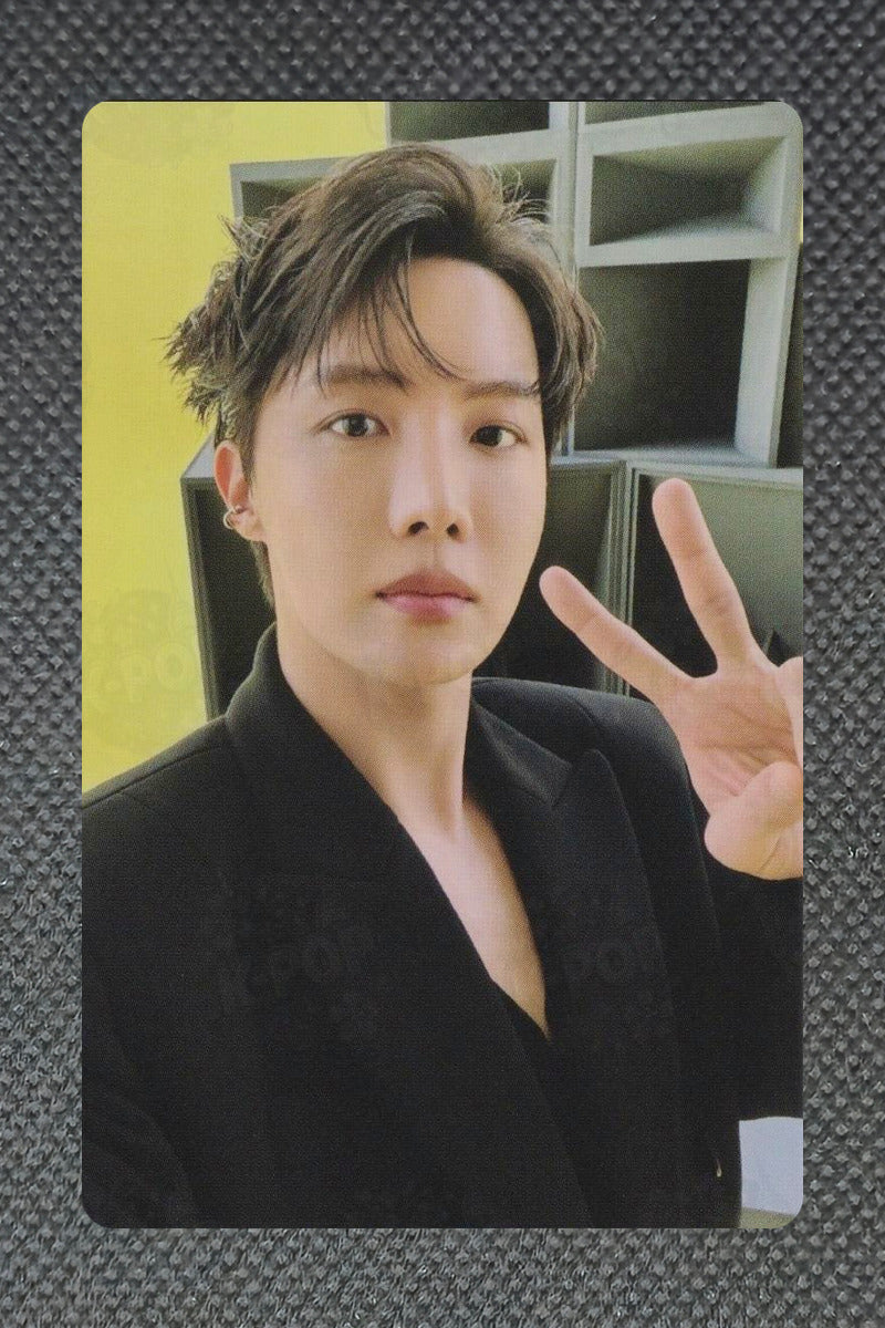 BTS J-Hope Official j-hope Tour 'HOPE ON THE STAGE' in SEOUL Cross Bag Photocard