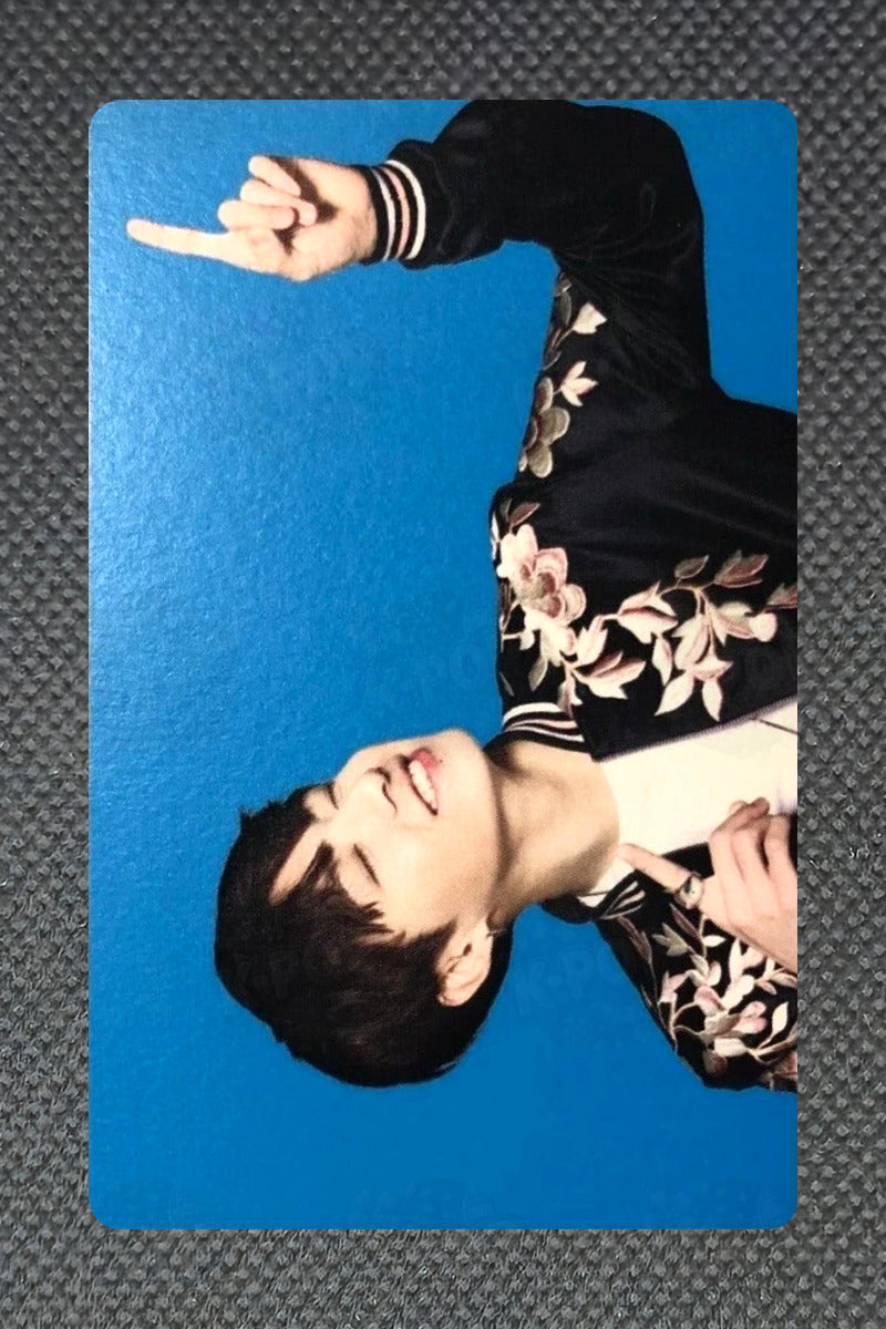 BTS 2017 BTS LIVE TRILOGY EPISODE III THE WINGS TOUR in Japan MINI PHOTO CARD VER.2 JUNGKOOK
