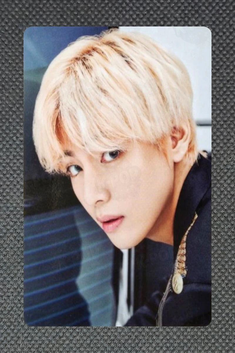 BTS WORLD TOUR ‘LOVE YOURSELF: SPEAK YOURSELF’- JAPAN EDITION MINI PHOTO CARD V