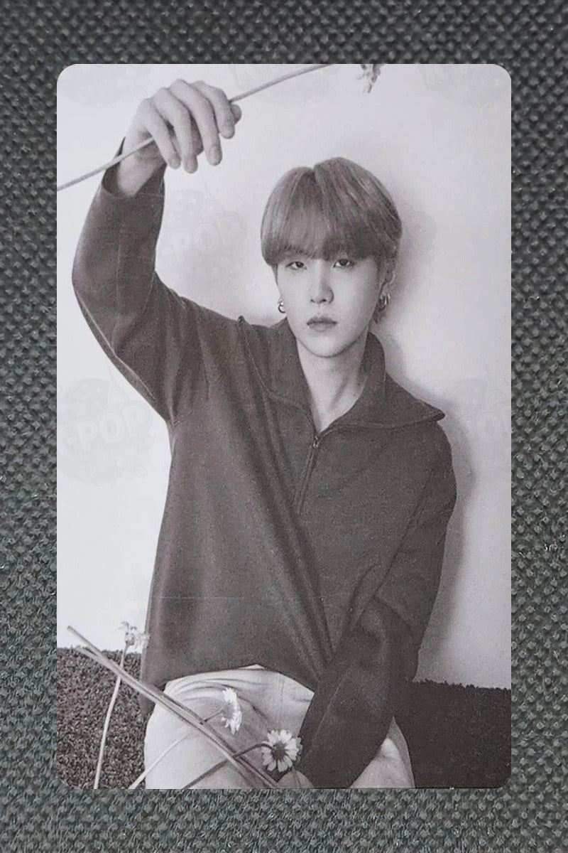 BTS POP-UP : MONOCHROME Mini Photo Card SUGA