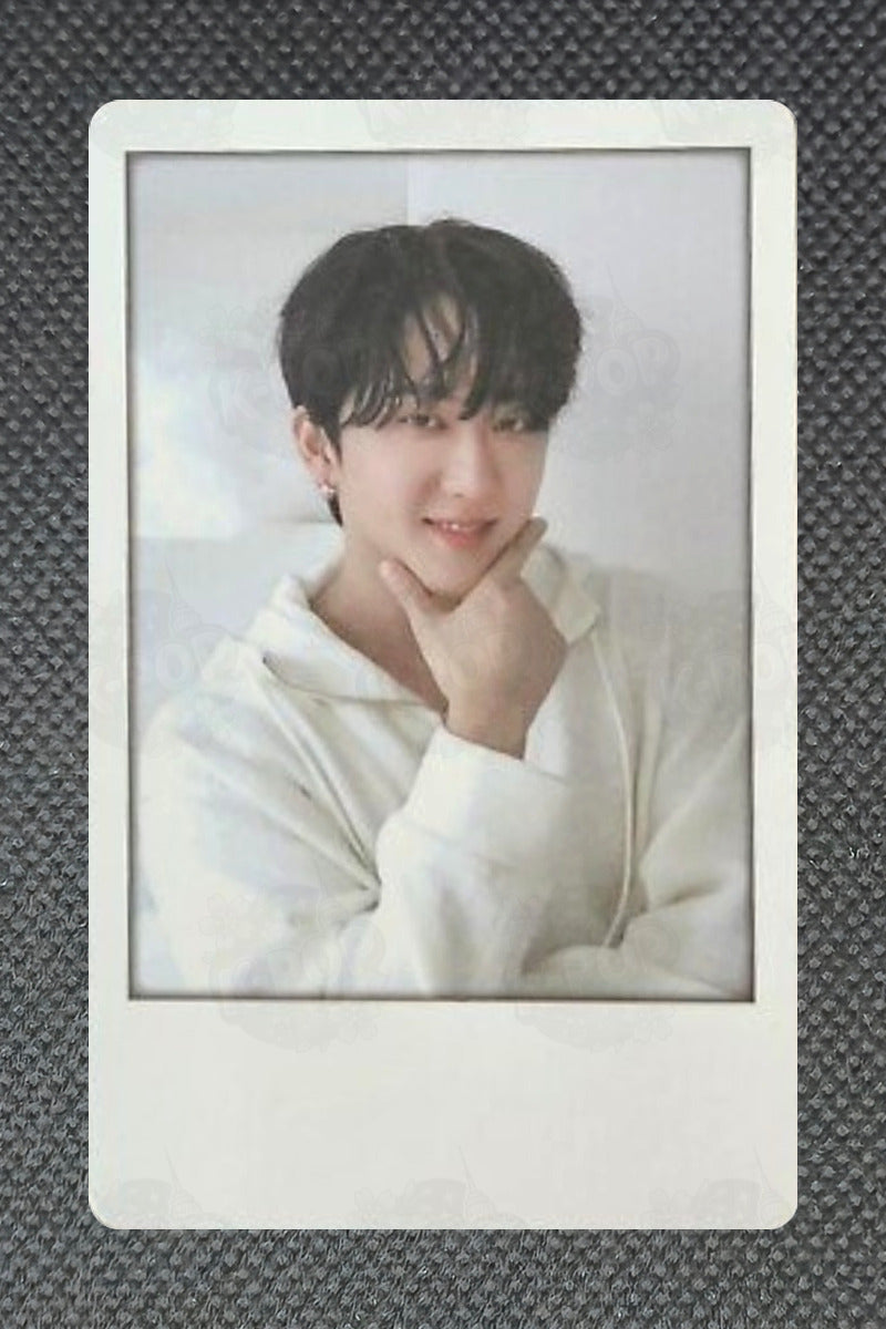 Stray Kids 2024 SEASON'S GREETINGS Perfect Day with SKZ SOUND WAVE CHANGBIN