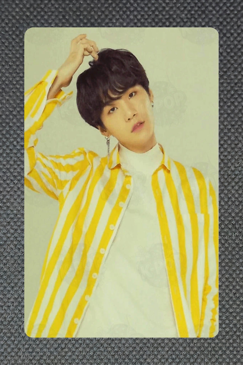 BTS WORLD TOUR 'LOVE YOURSELF' MINI PHOTO CARD SUGA
