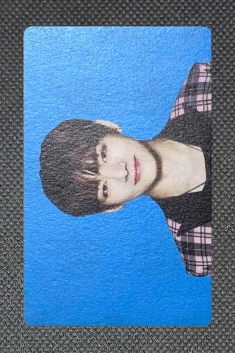 BTS 2017 BTS LIVE TRILOGY EPISODE III THE WINGS TOUR in Japan MINI PHOTO CARD VER.2 V
