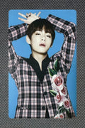 BTS 2017 BTS LIVE TRILOGY EPISODE III THE WINGS TOUR in Japan MINI PHOTO CARD VER.2 V
