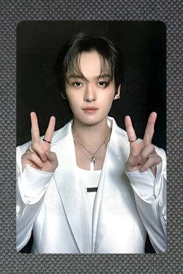 LEE KNOW