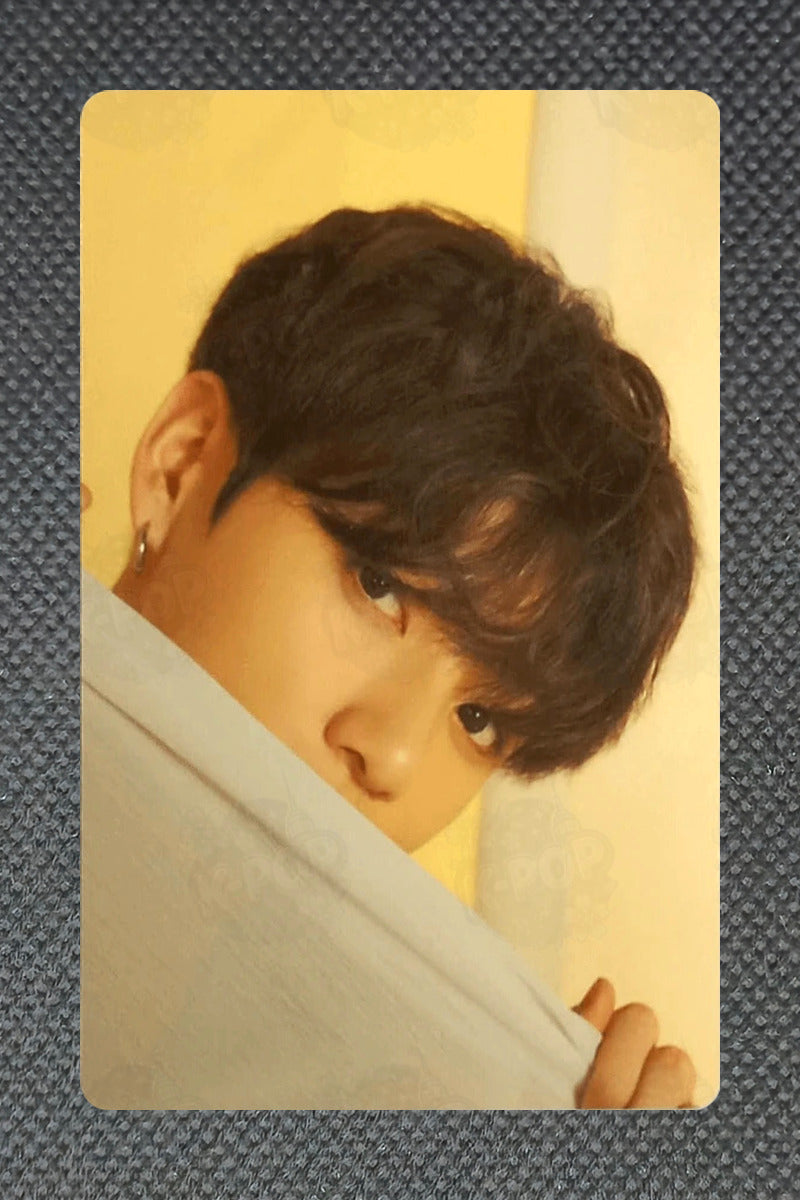 BTS WORLD TOUR 'LOVE YOURSELF' MINI PHOTO CARD JUNGKOOK