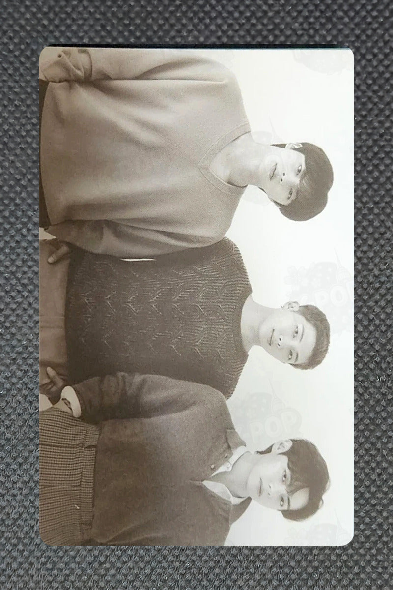 BTS POP-UP : MONOCHROME Crewneck Shirt Black Unit