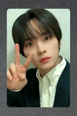 LEE KNOW
