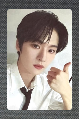 LEE KNOW