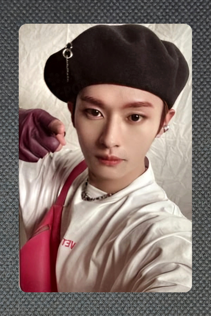 Stray Kids ODDINARY LEE KNOW