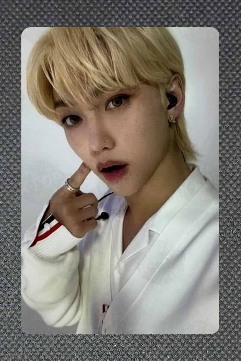 Stray Kids NOEASY APPLEMUSIC HYUNJIN