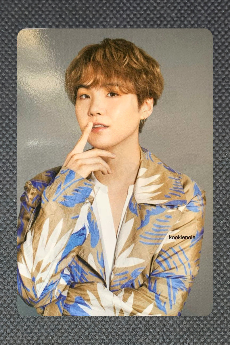 BTS JAPAN OFFICIAL FANMEETING VOL.5 MAGIC SHOP MINI PHOTO CARD SUGA