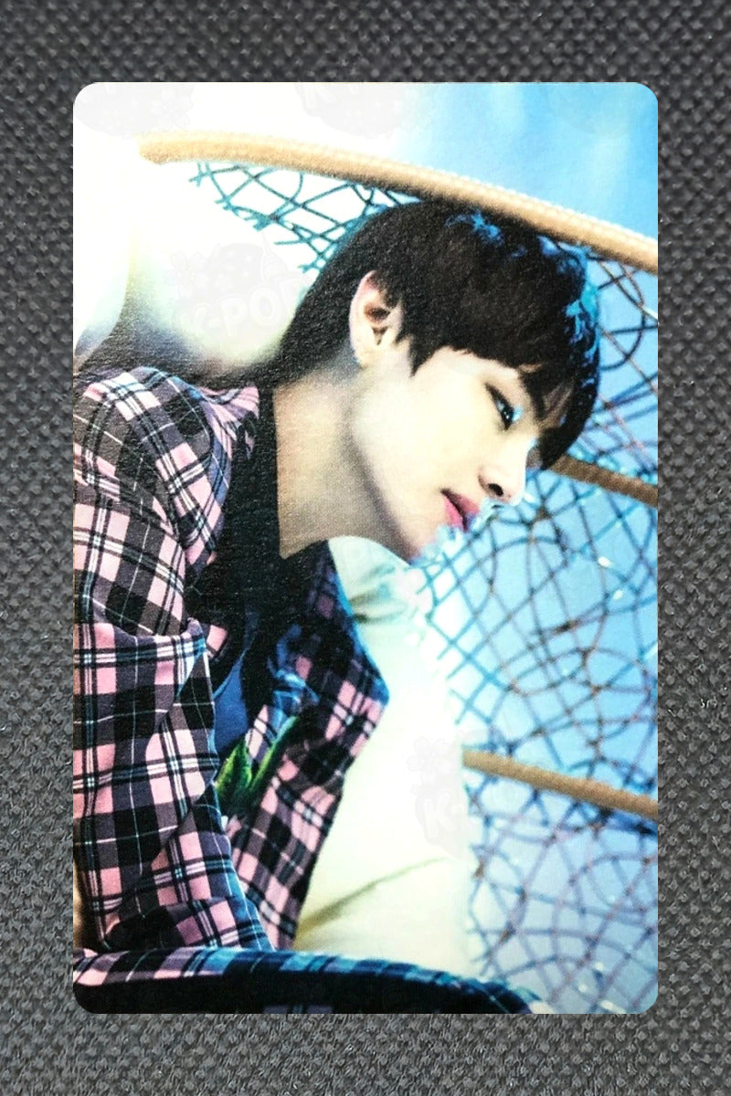 BTS 2017 BTS LIVE TRILOGY EPISODE III THE WINGS TOUR in Japan MINI PHOTO CARD VER.2 V