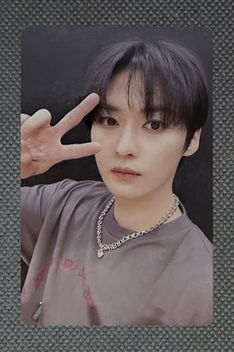 LEE KNOW