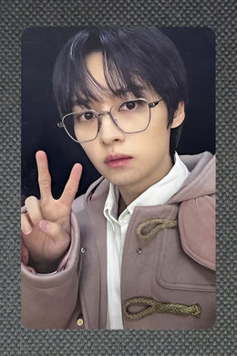 LEE KNOW