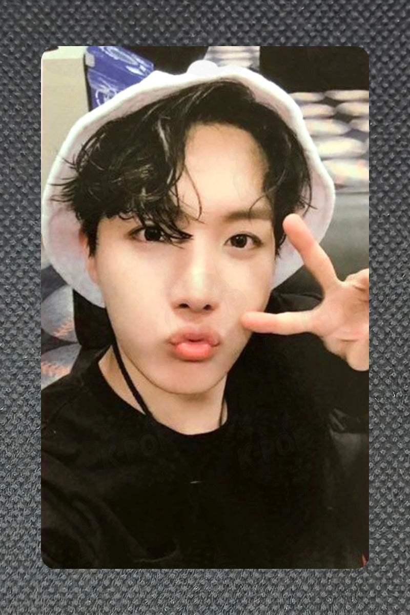BTS Official WORLD TOUR 'LOVE YOURSELF' NEWYORK DVD Photocard Kpop